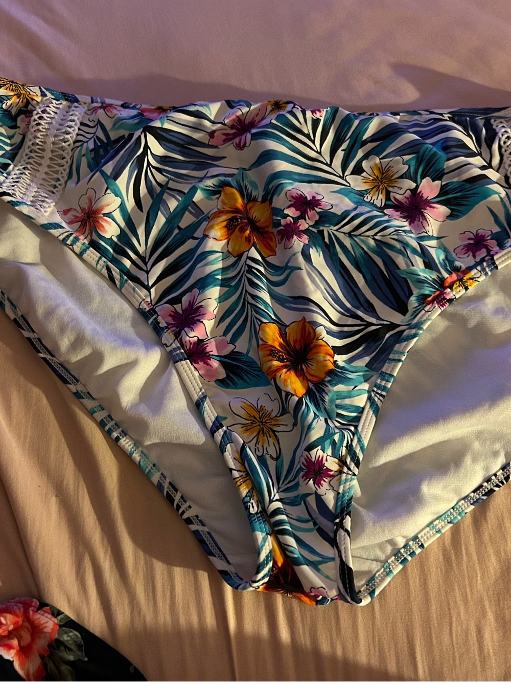 Women’s Floral Tropical Bikini Bottom - White Multi